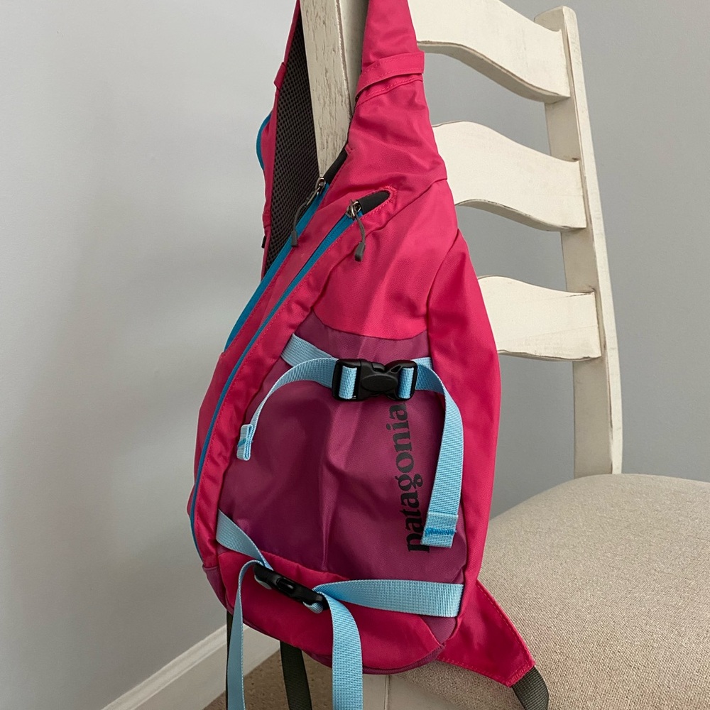 Patagonia Fuchsia Sling Bag with Light Blue Straps